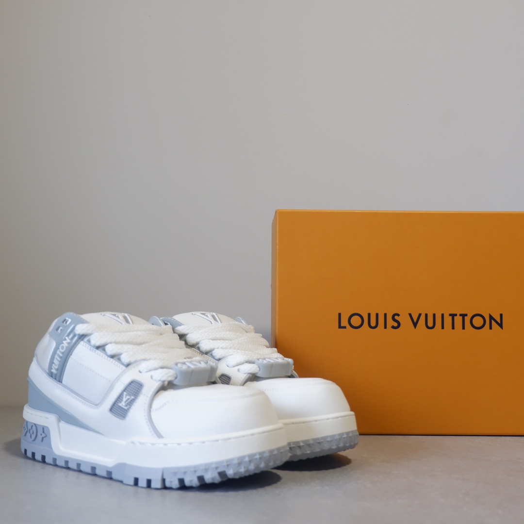 LOUIS VUITTON TRAINERS 