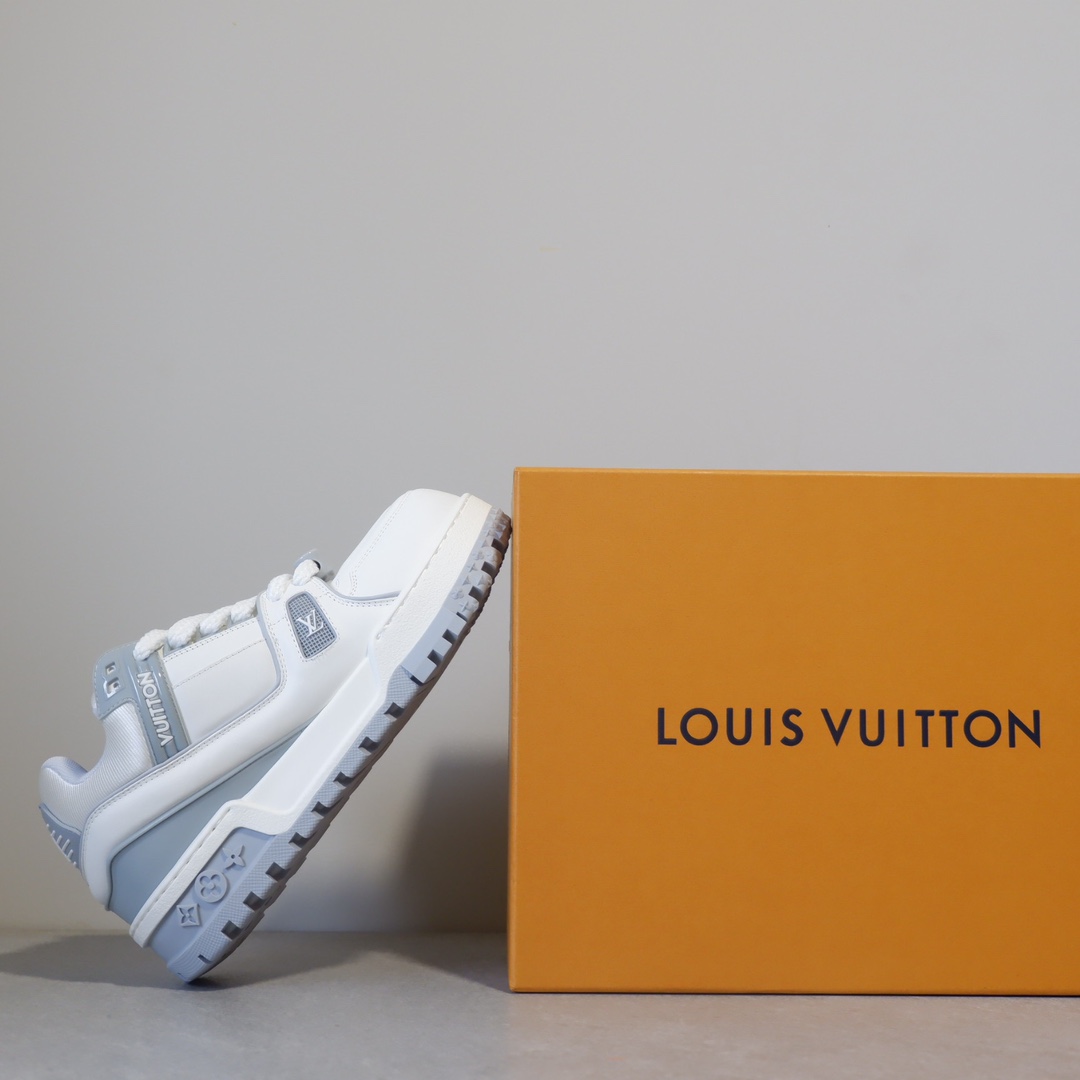 LOUIS VUITTON TRAINERS 