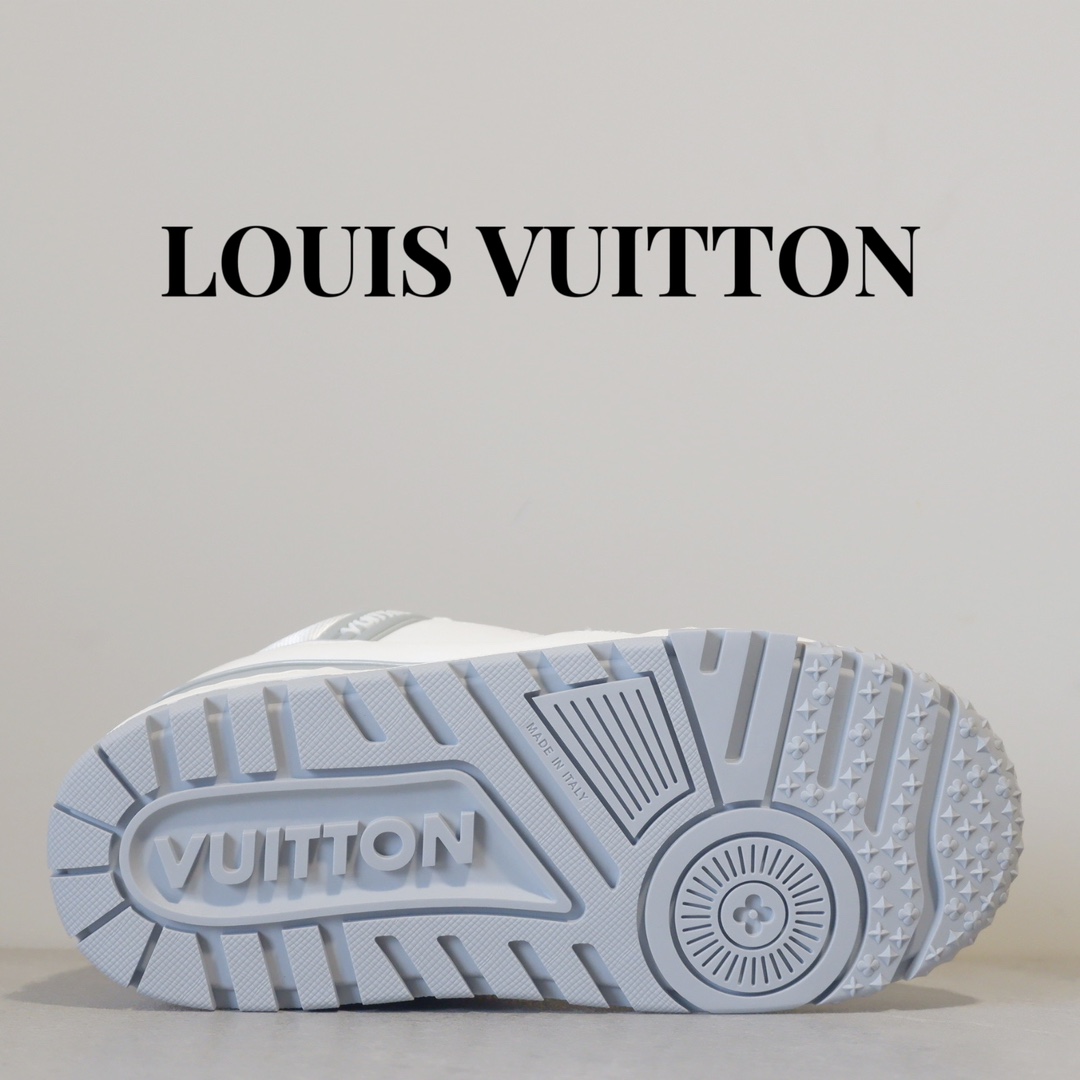 LOUIS VUITTON TRAINERS 