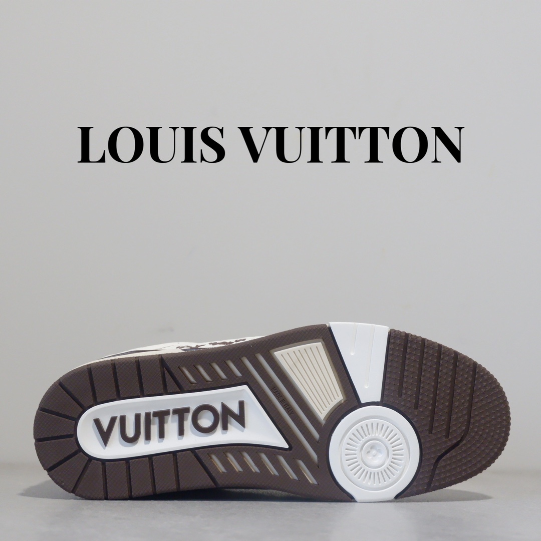 LOUIS VUITTON TRAINERS 