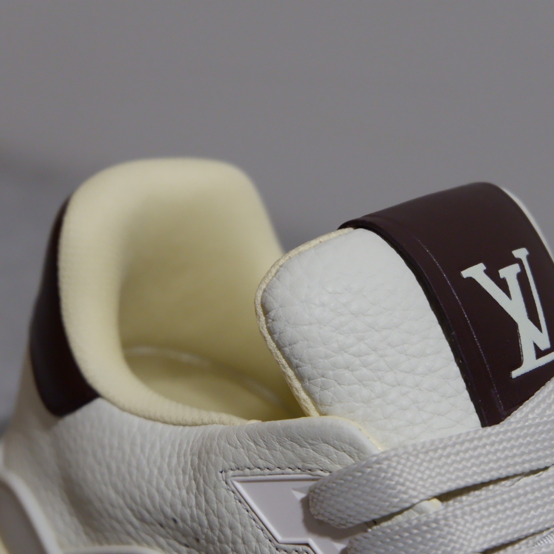 LOUIS VUITTON TRAINERS 