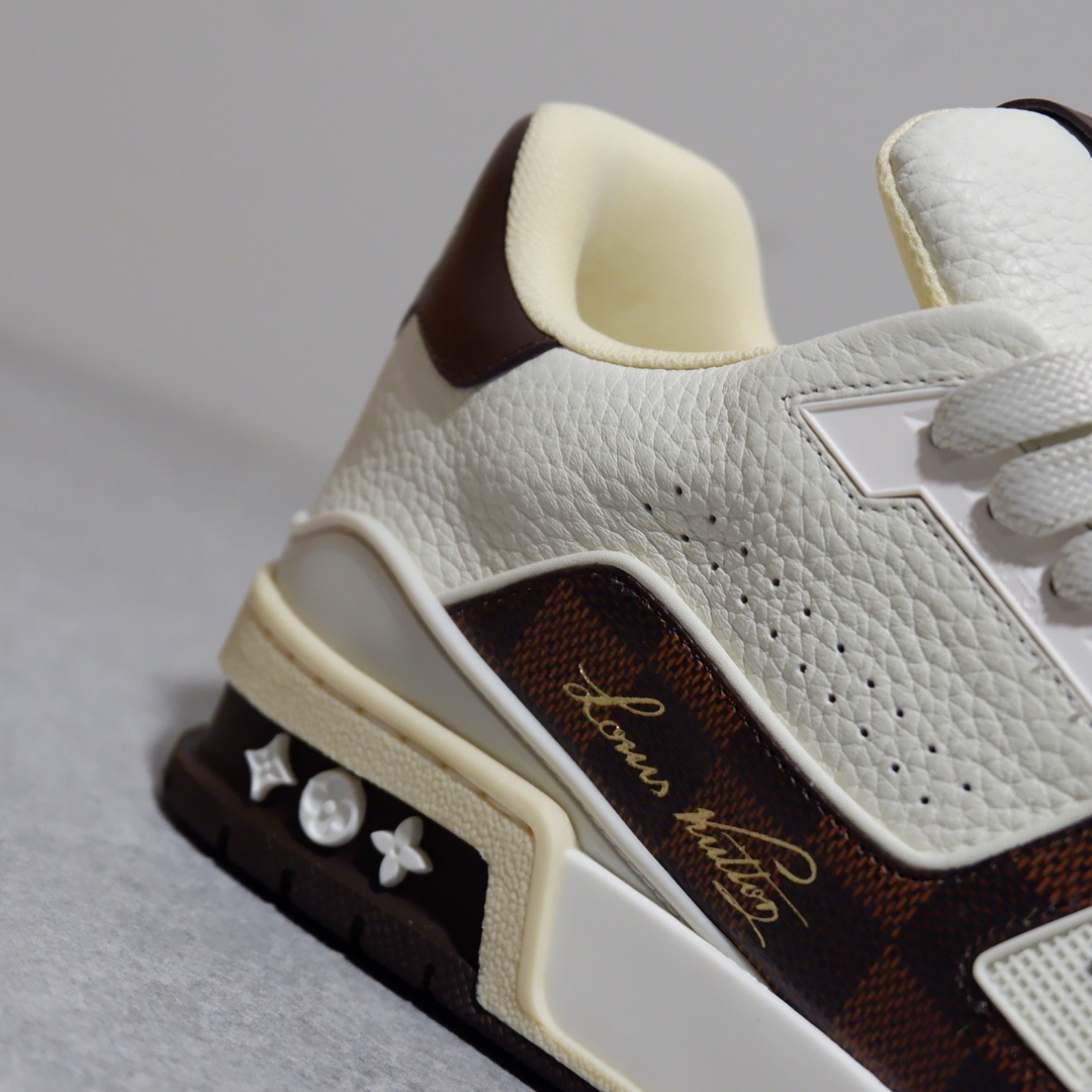 LOUIS VUITTON TRAINERS 