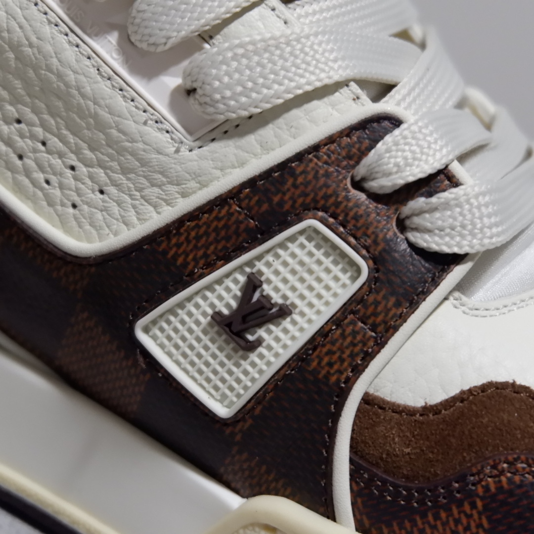 LOUIS VUITTON TRAINERS 