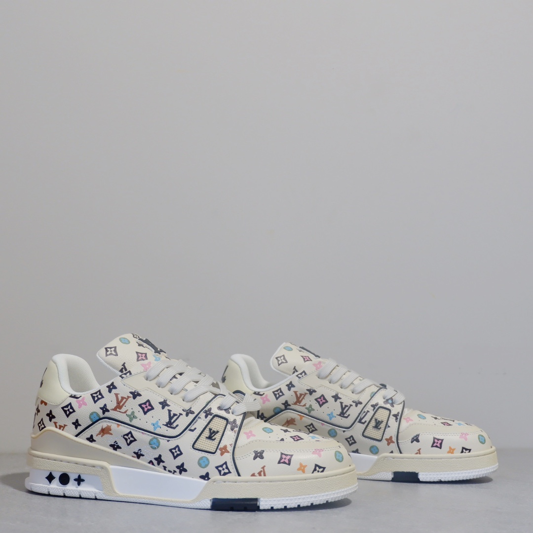LOUIS VUITTON TRAINERS 