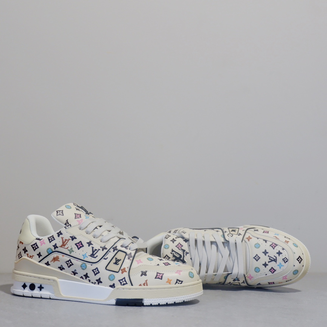 LOUIS VUITTON TRAINERS 
