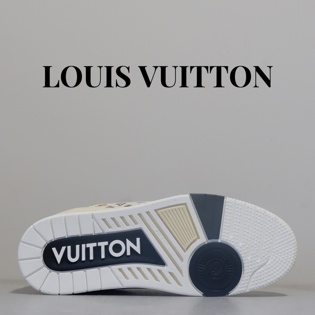 LOUIS VUITTON TRAINERS 