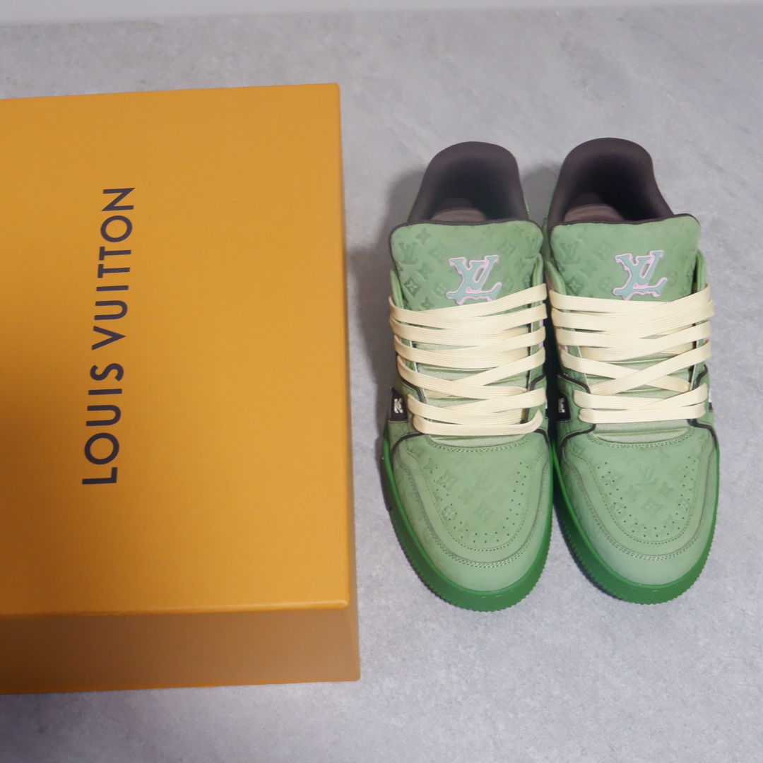 LOUIS VUITTON TRAINERS 