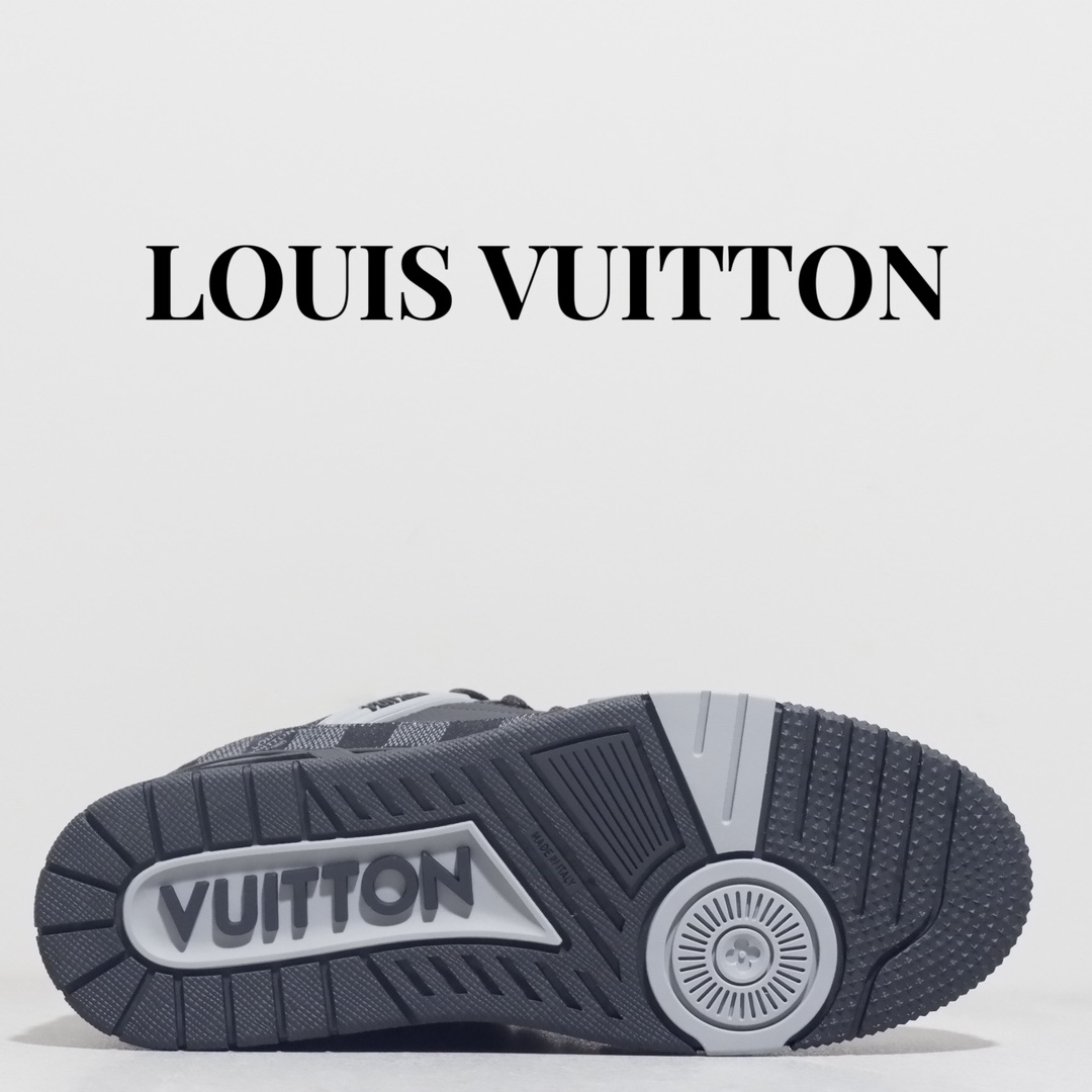 LOUIS VUITTON TRAINERS 