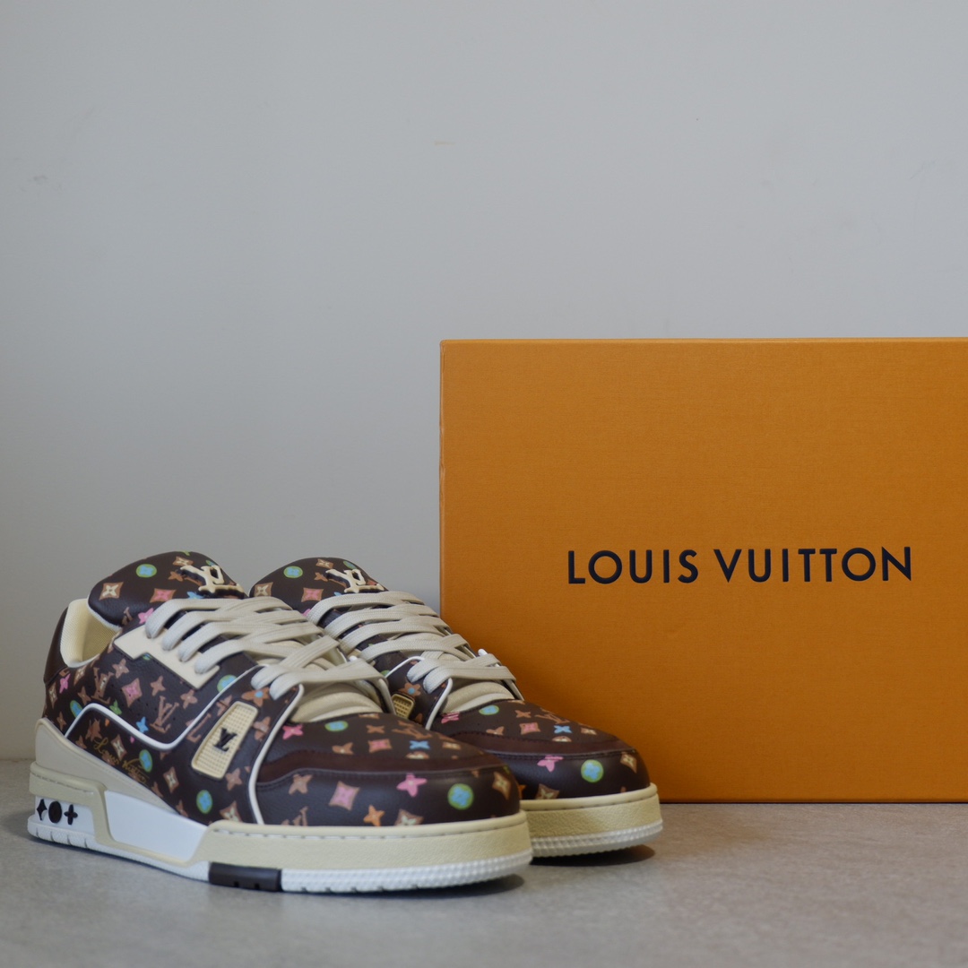 LOUIS VUITTON TRAINERS