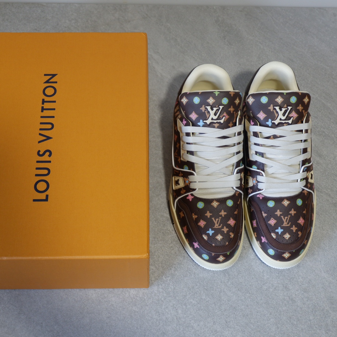 LOUIS VUITTON TRAINERS
