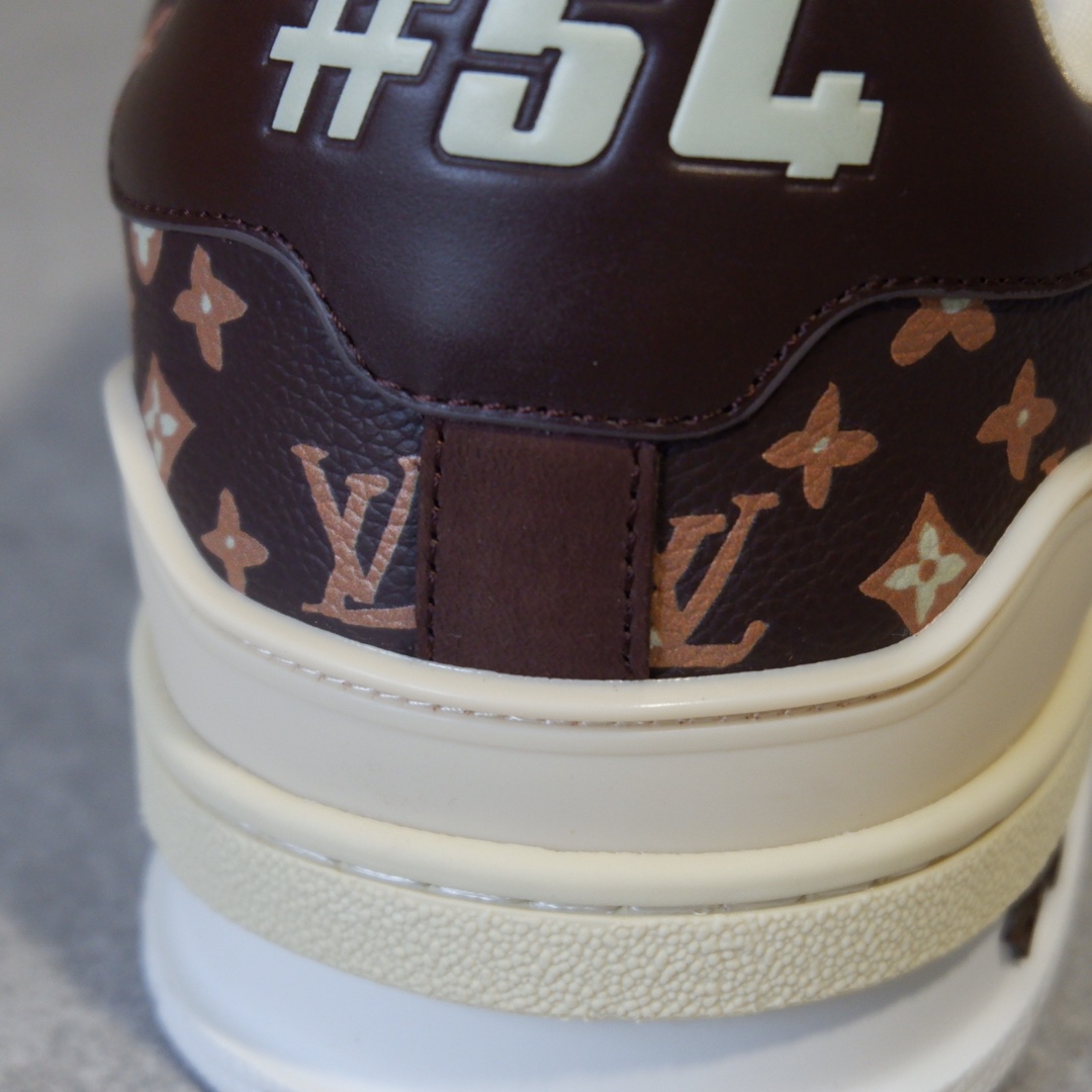 LOUIS VUITTON TRAINERS