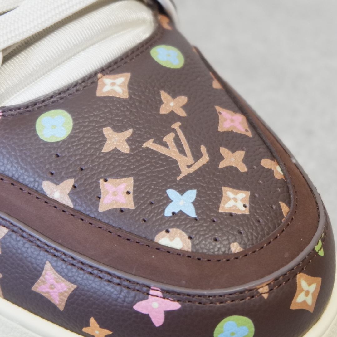 LOUIS VUITTON TRAINERS