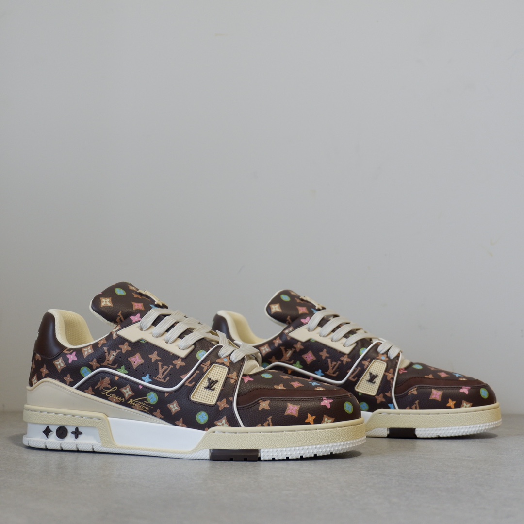 LOUIS VUITTON TRAINERS