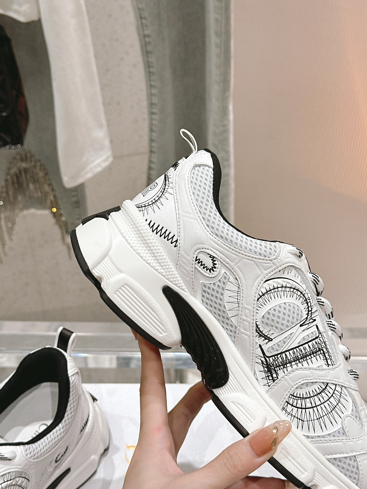 DIOR SNEAKER
