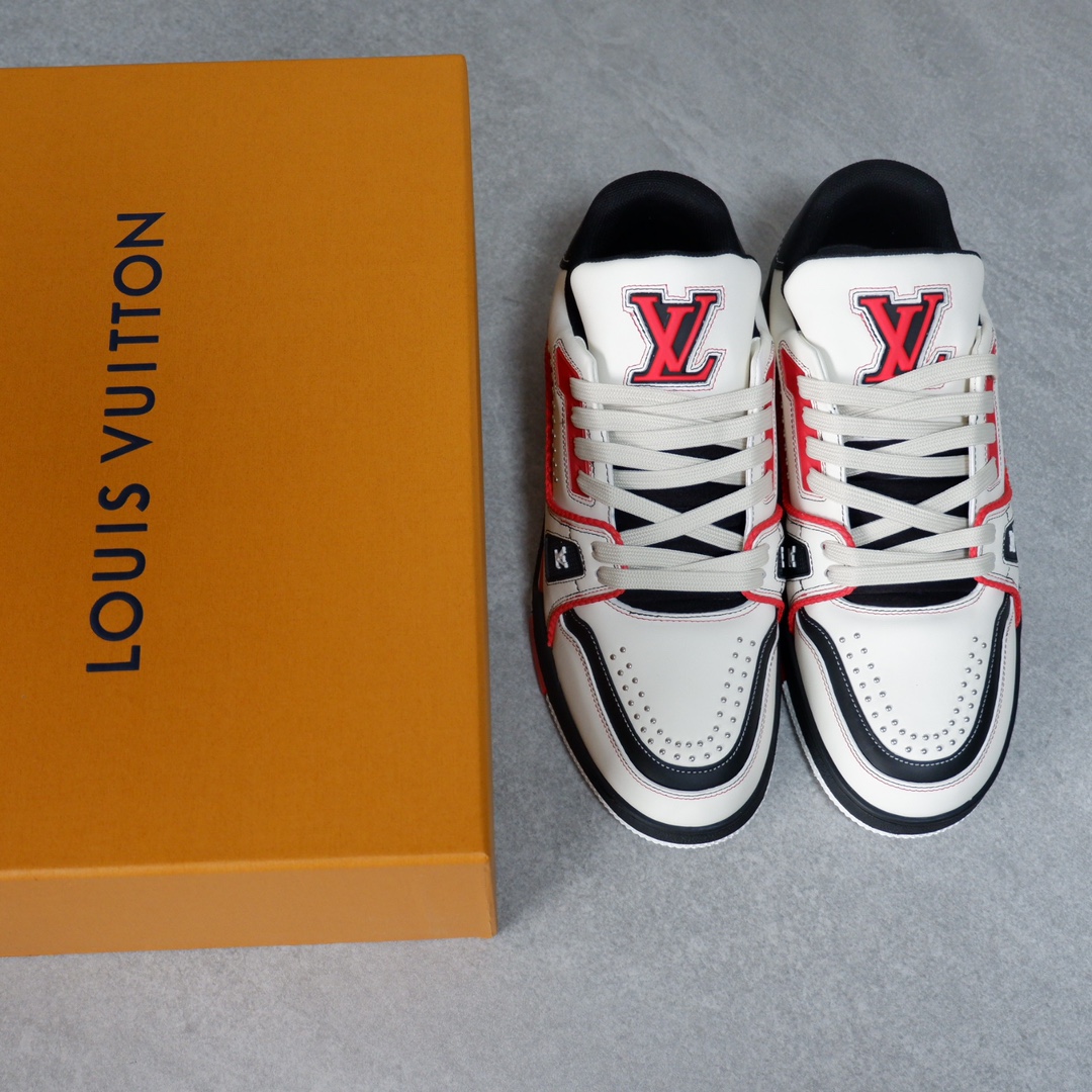 LOUIS VUITTON TRAINERS