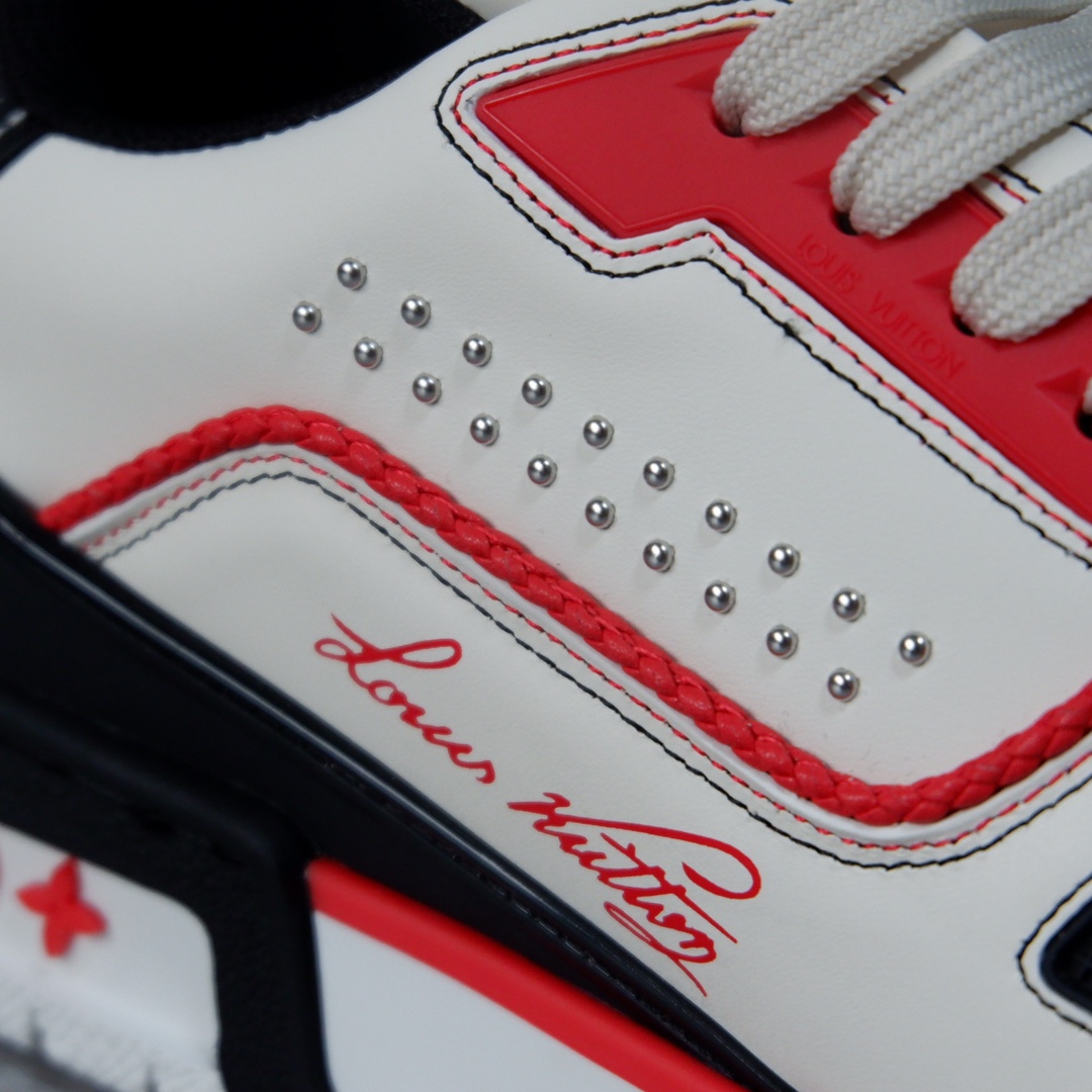 LOUIS VUITTON TRAINERS