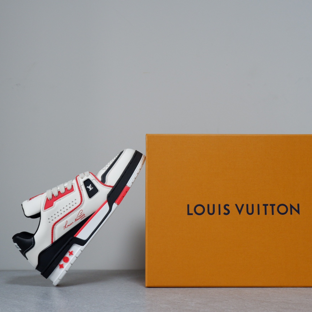 LOUIS VUITTON TRAINERS