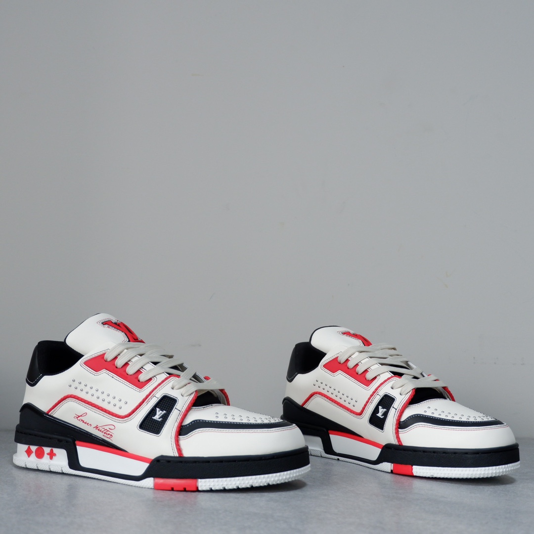 LOUIS VUITTON TRAINERS