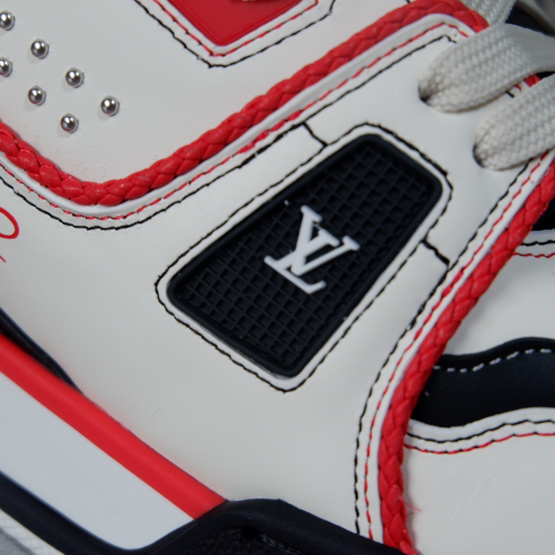 LOUIS VUITTON TRAINERS