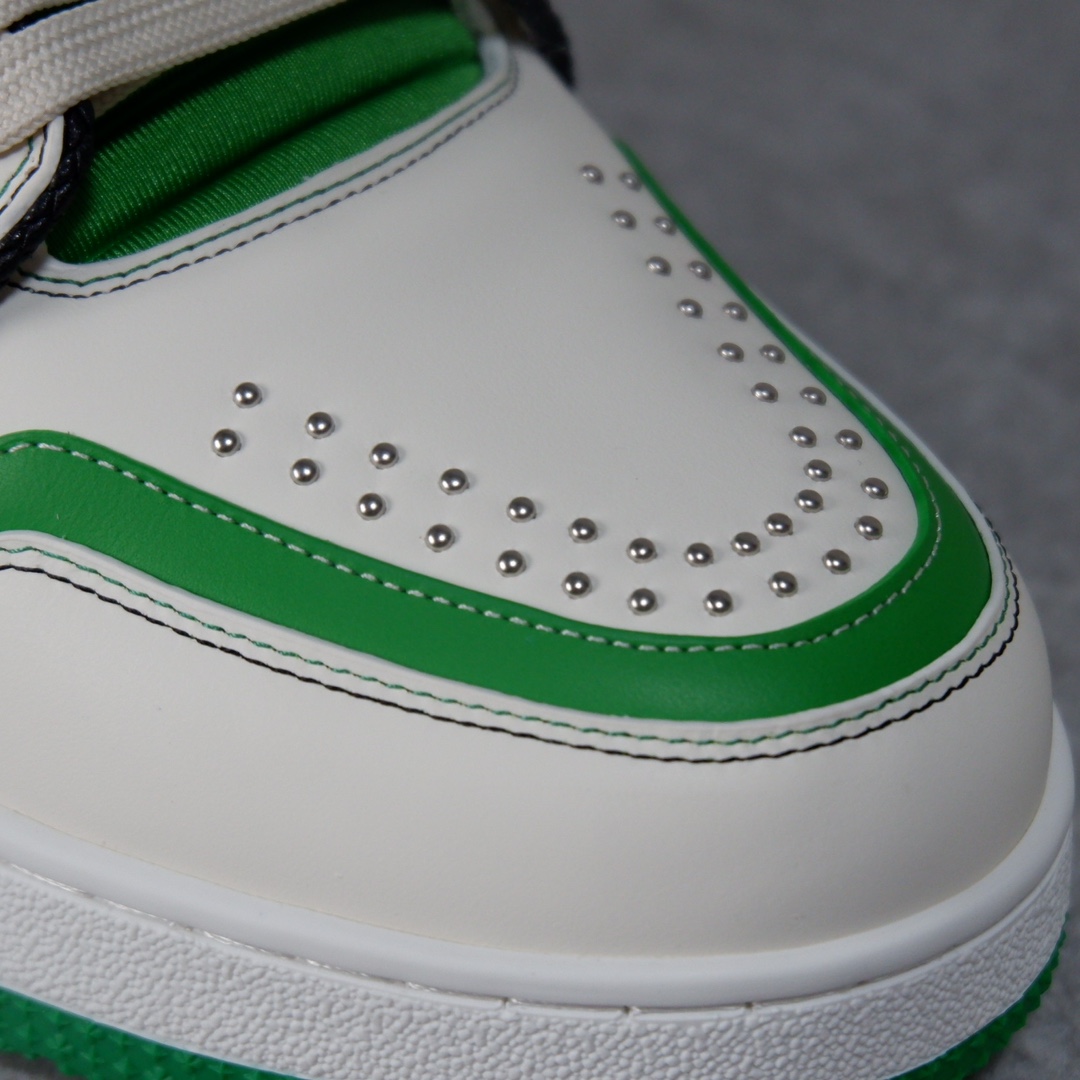 LOUIS VUITTON TRAINERS