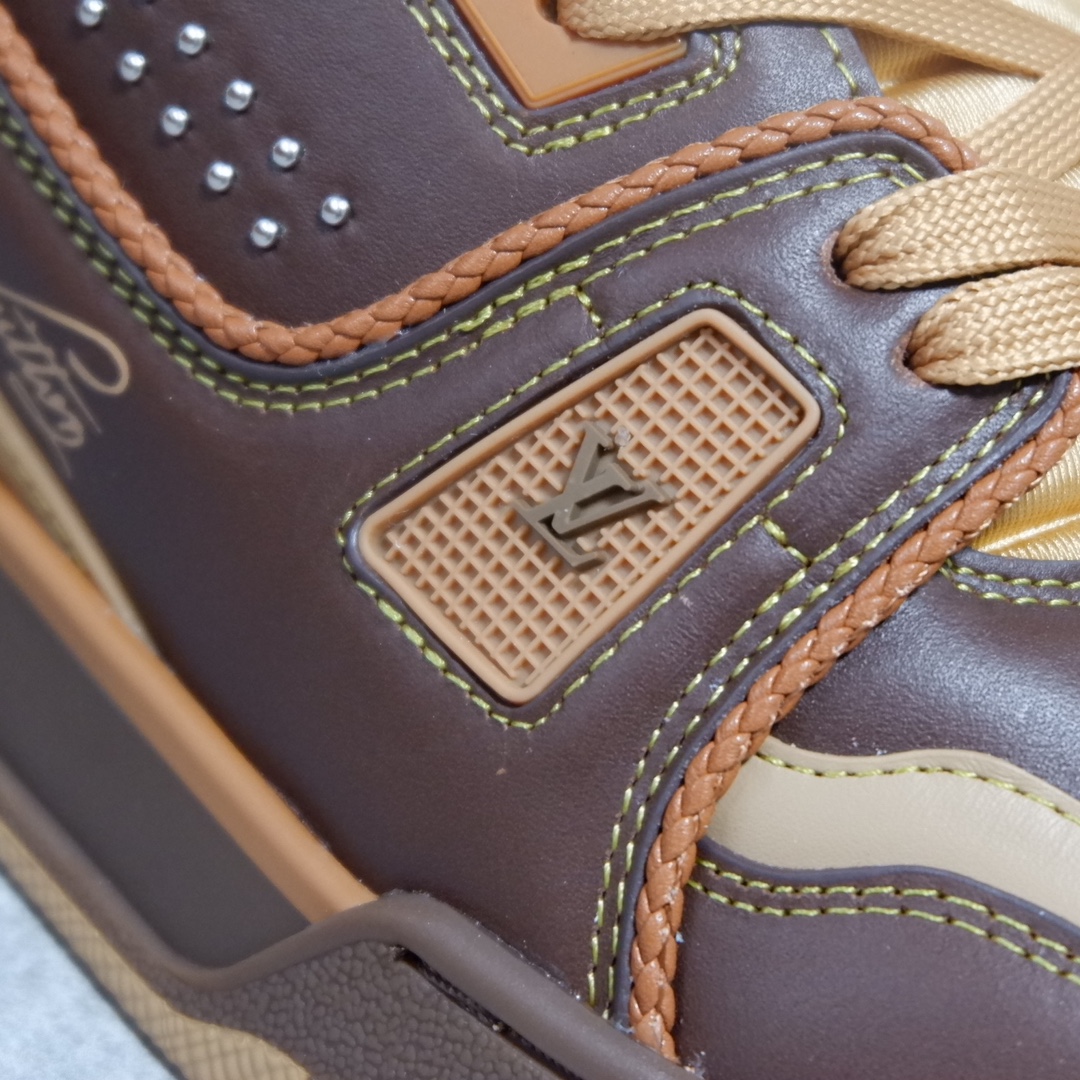 LOUIS VUITTON TRAINERS