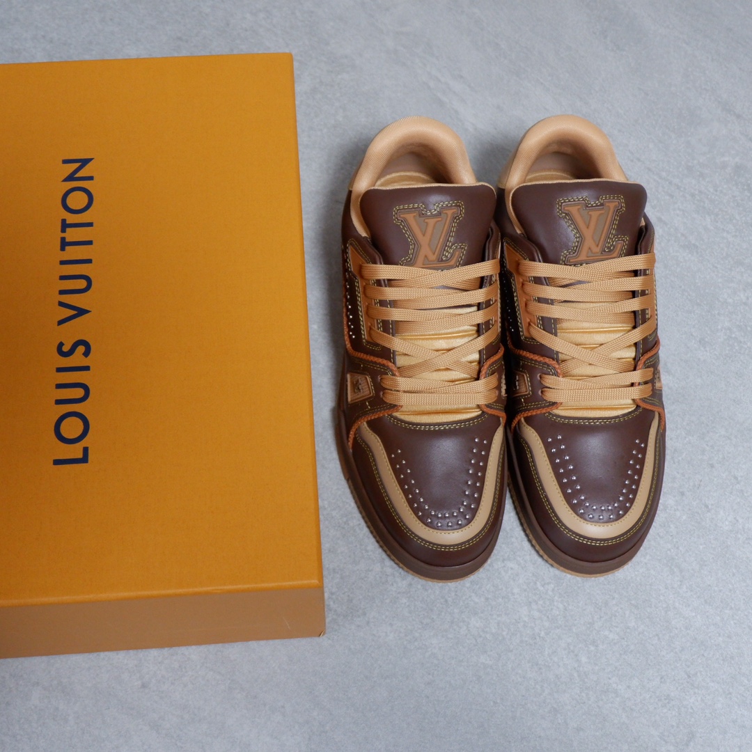 LOUIS VUITTON TRAINERS