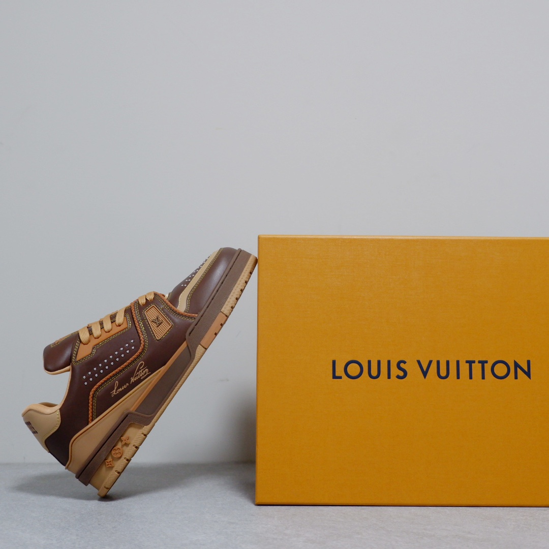LOUIS VUITTON TRAINERS