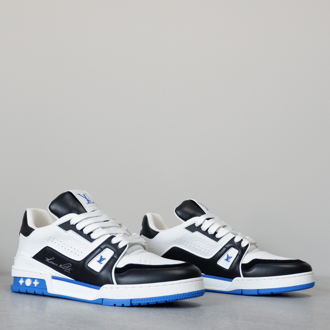 LOUIS VUITTON TRAINERS