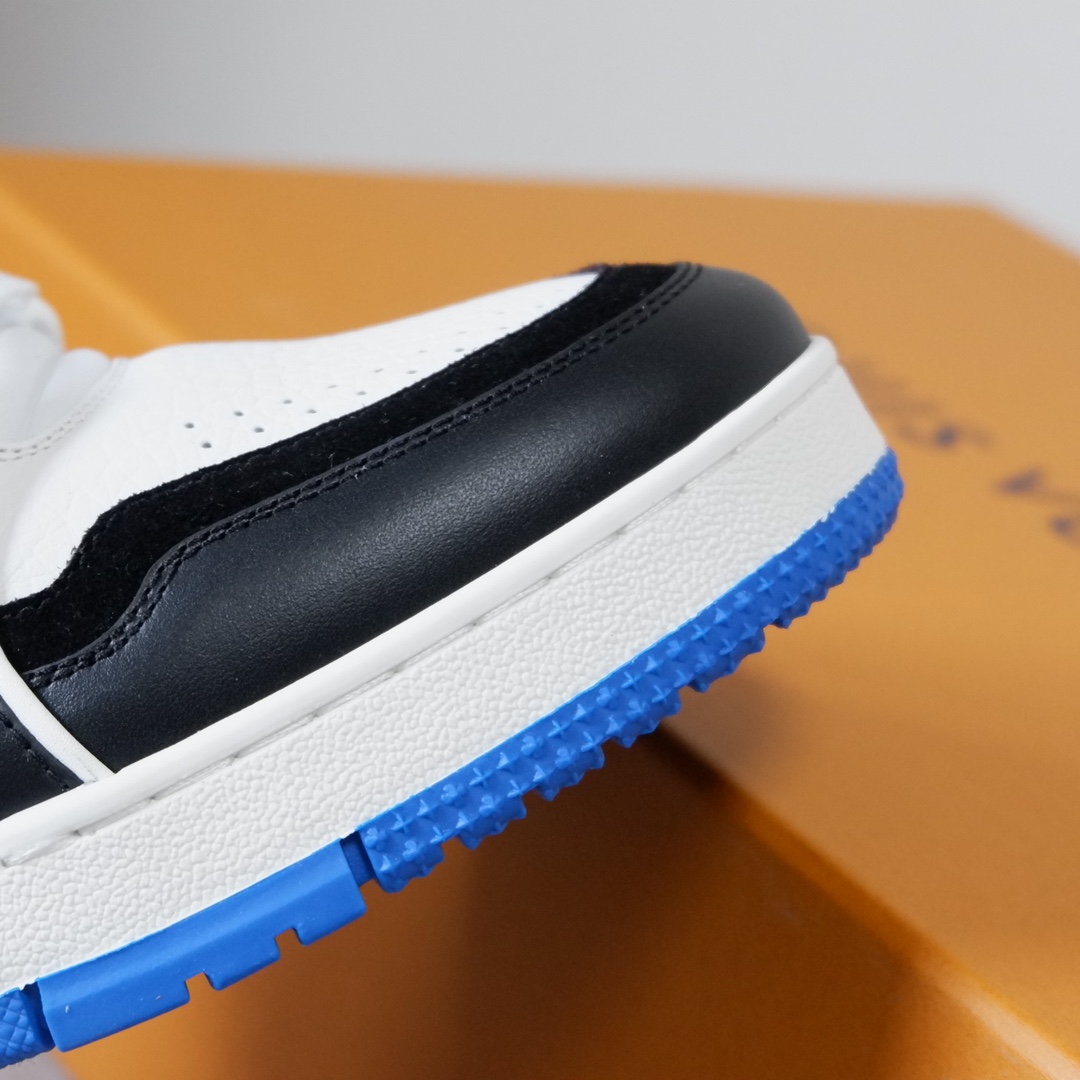 LOUIS VUITTON TRAINERS