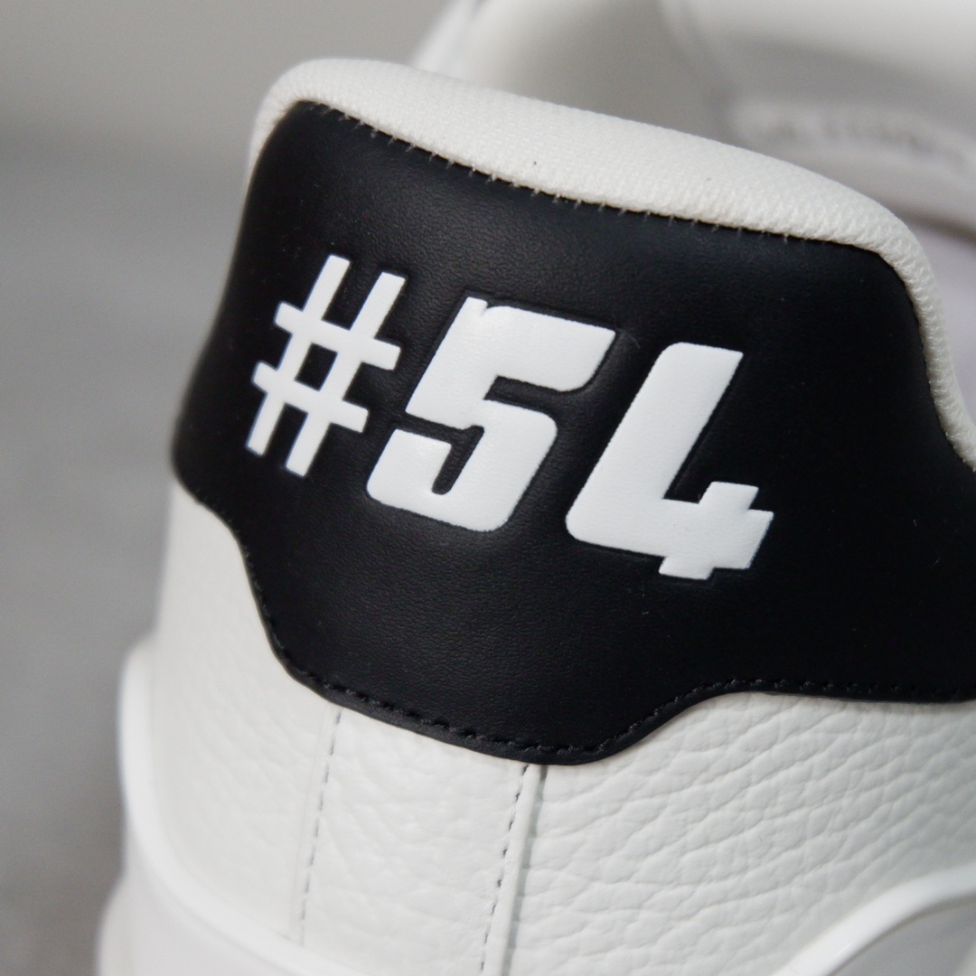 LOUIS VUITTON TRAINERS