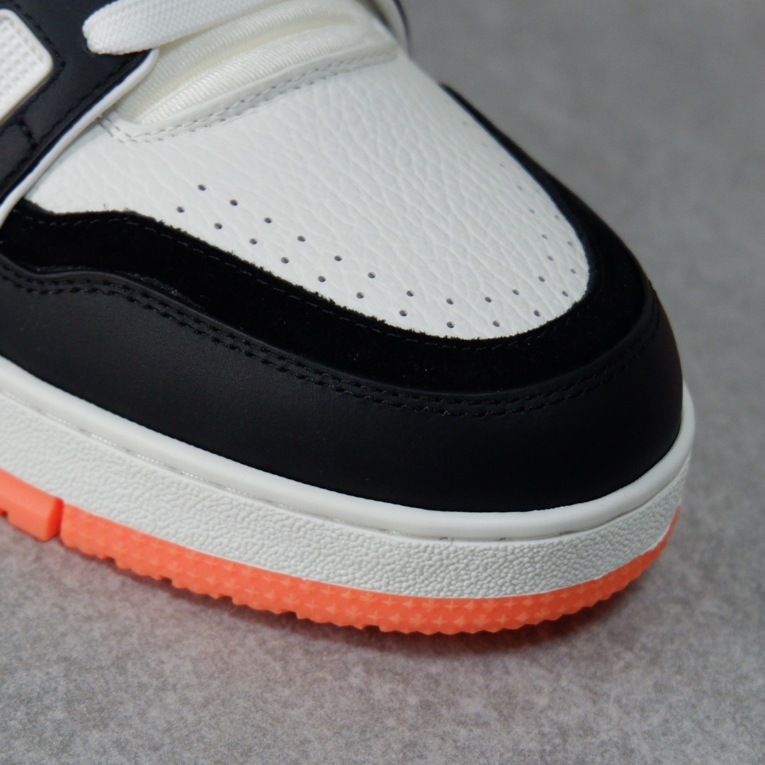 LOUIS VUITTON TRAINERS