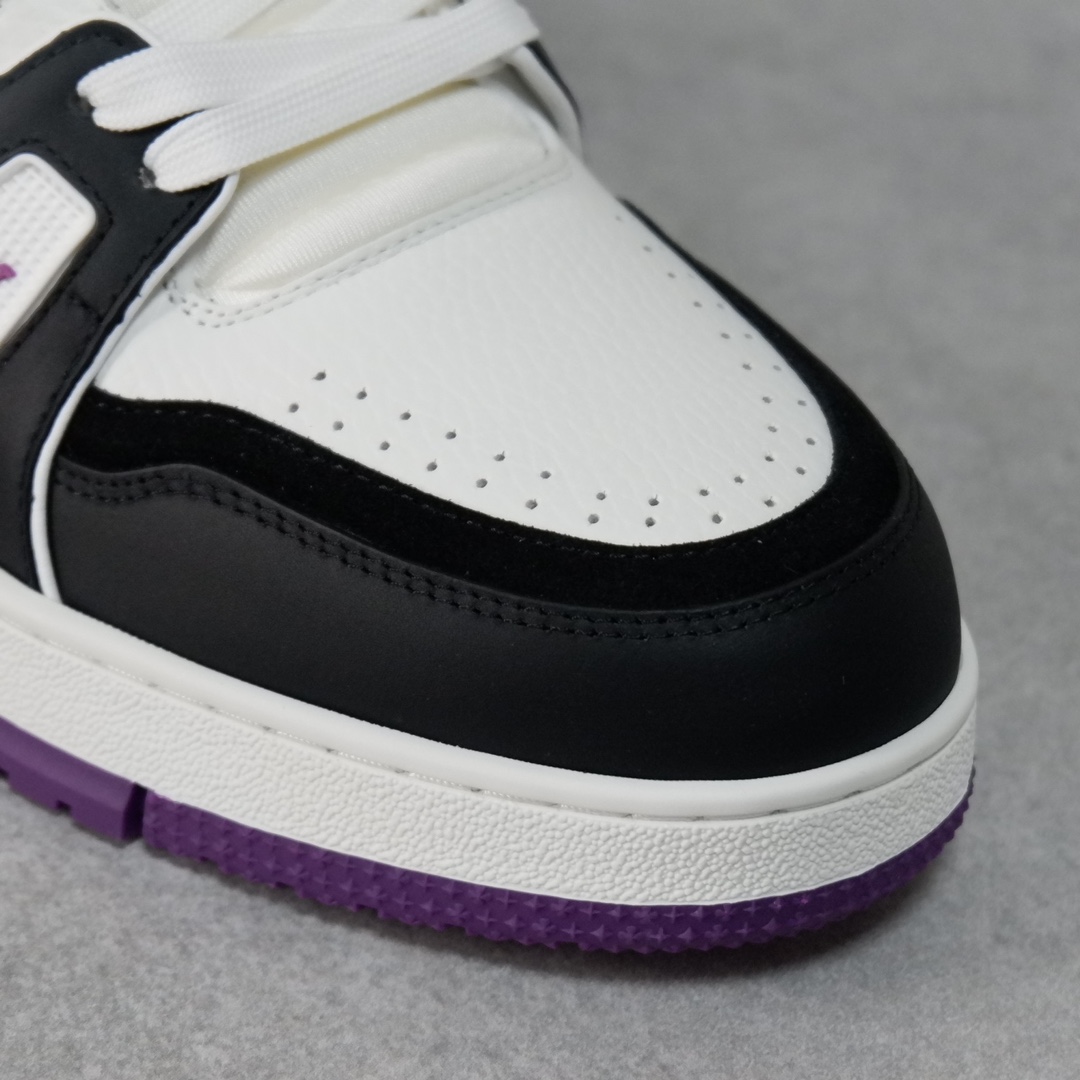 LOUIS VUITTON TRAINERS