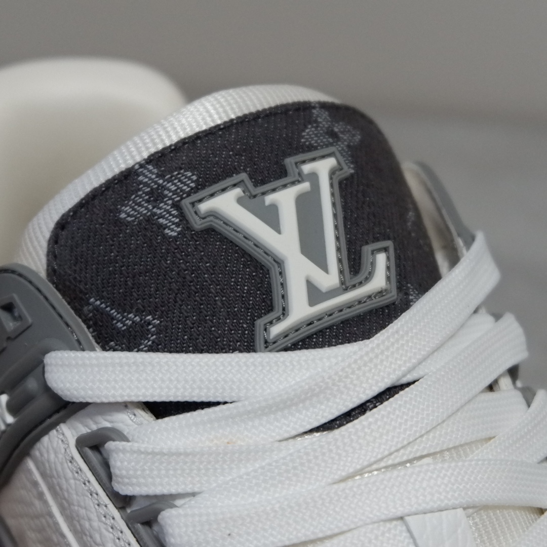 LOUIS VUITTON TRAINERS