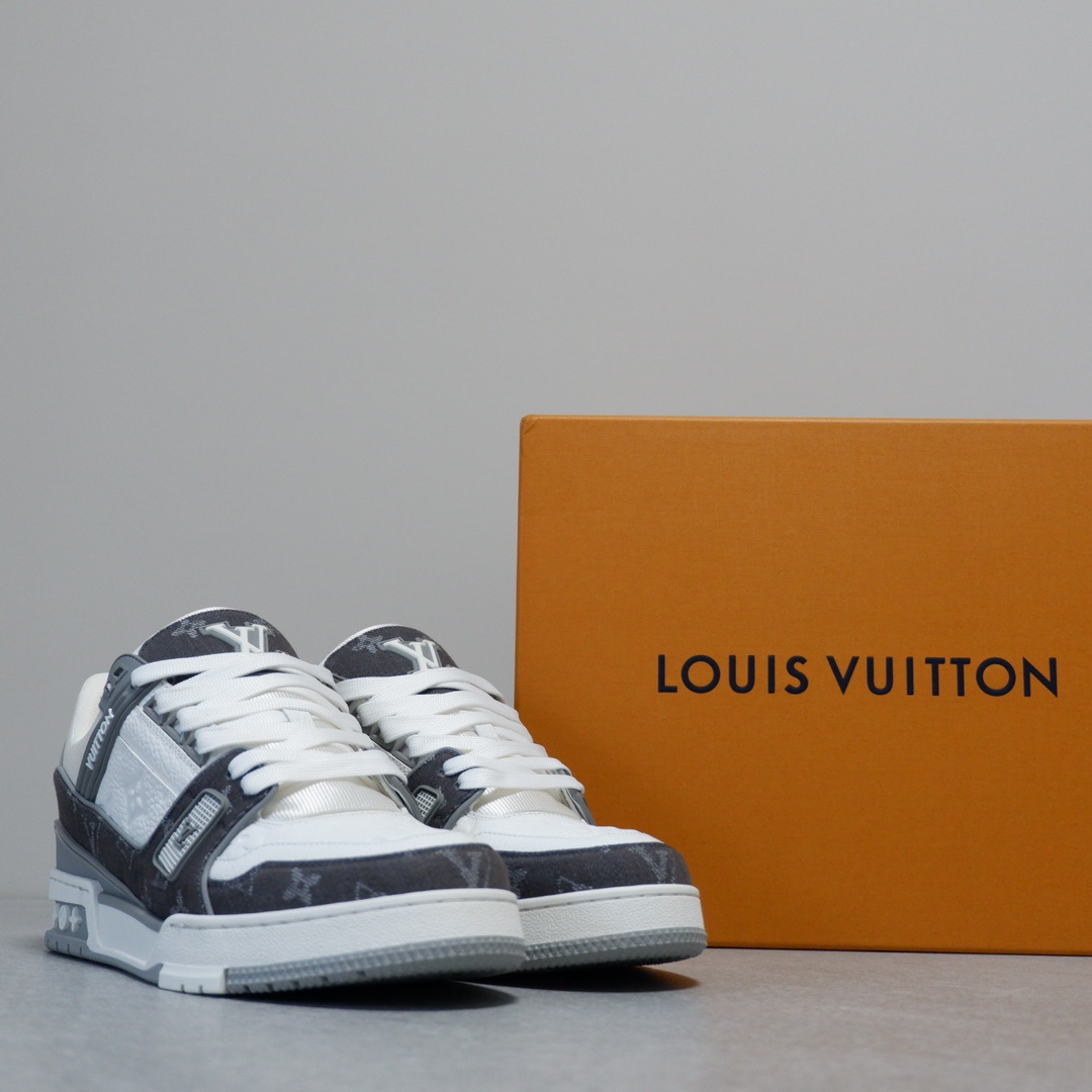 LOUIS VUITTON TRAINERS