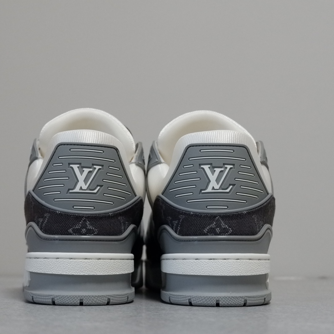 LOUIS VUITTON TRAINERS