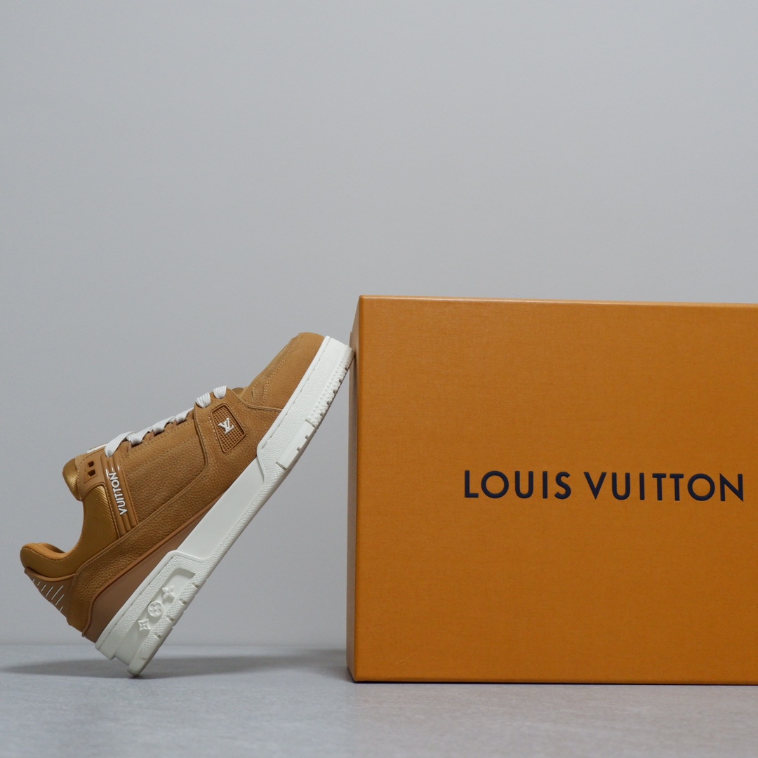 LOUIS VUITTON TRAINERS