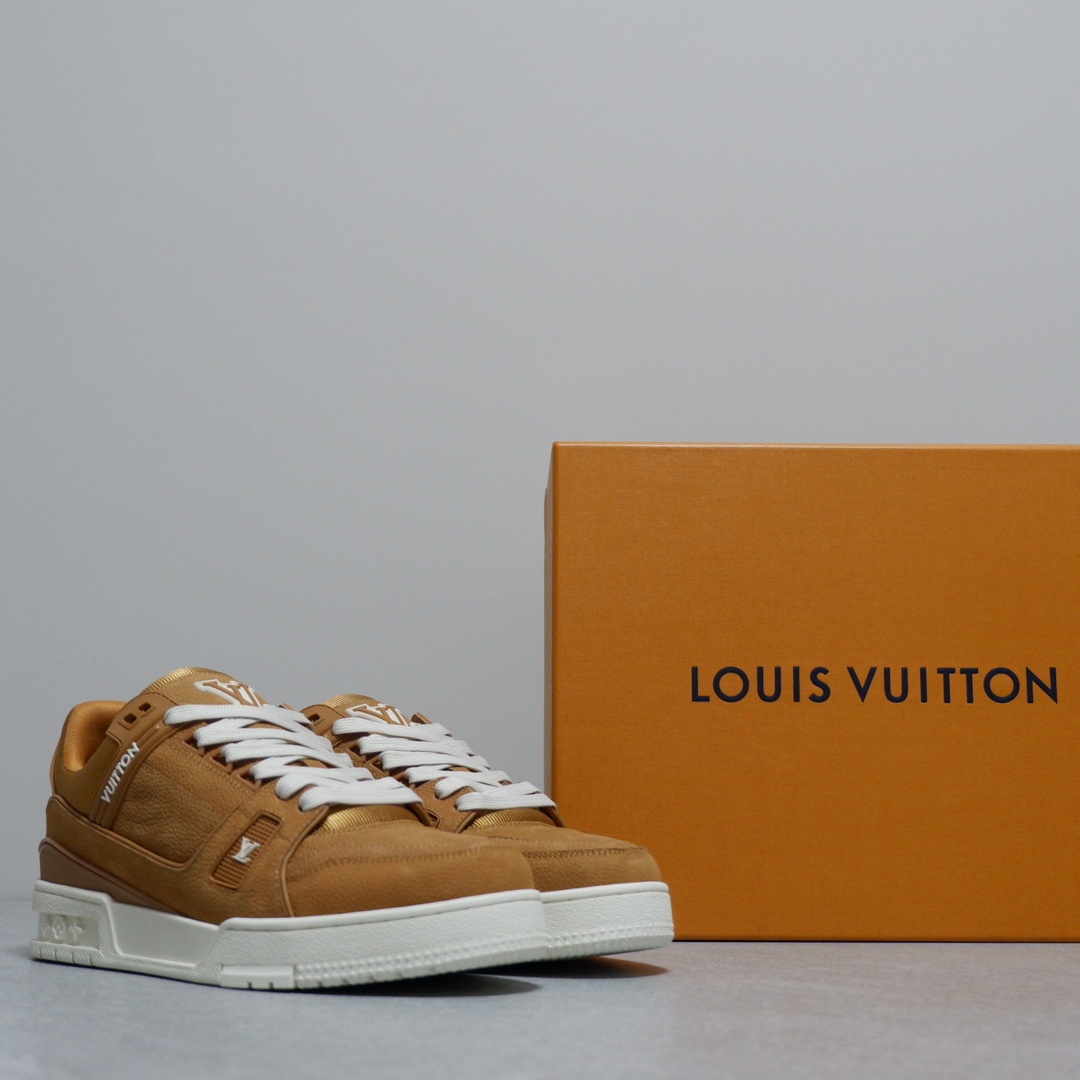LOUIS VUITTON TRAINERS
