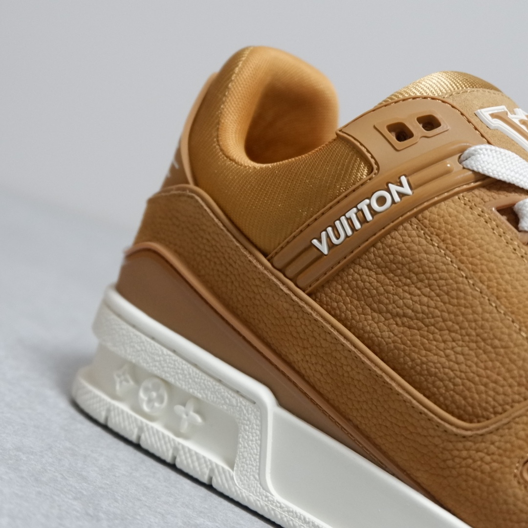 LOUIS VUITTON TRAINERS