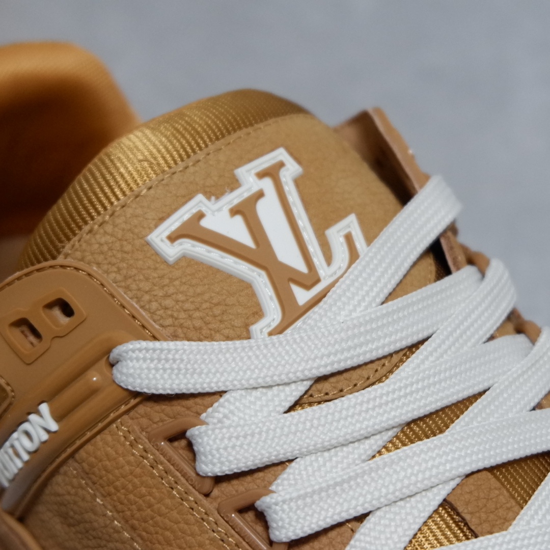LOUIS VUITTON TRAINERS