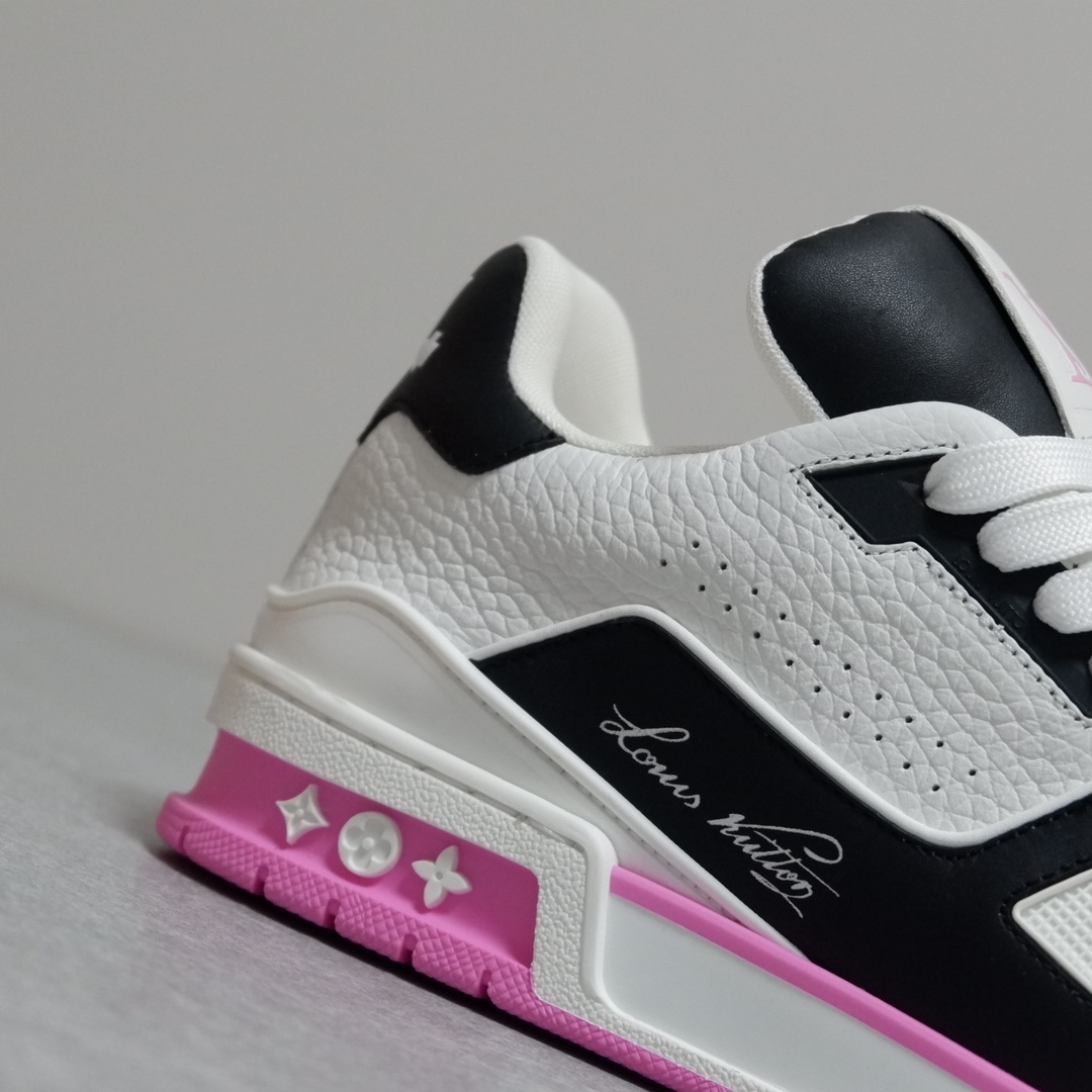 LOUIS VUITTON TRAINERS