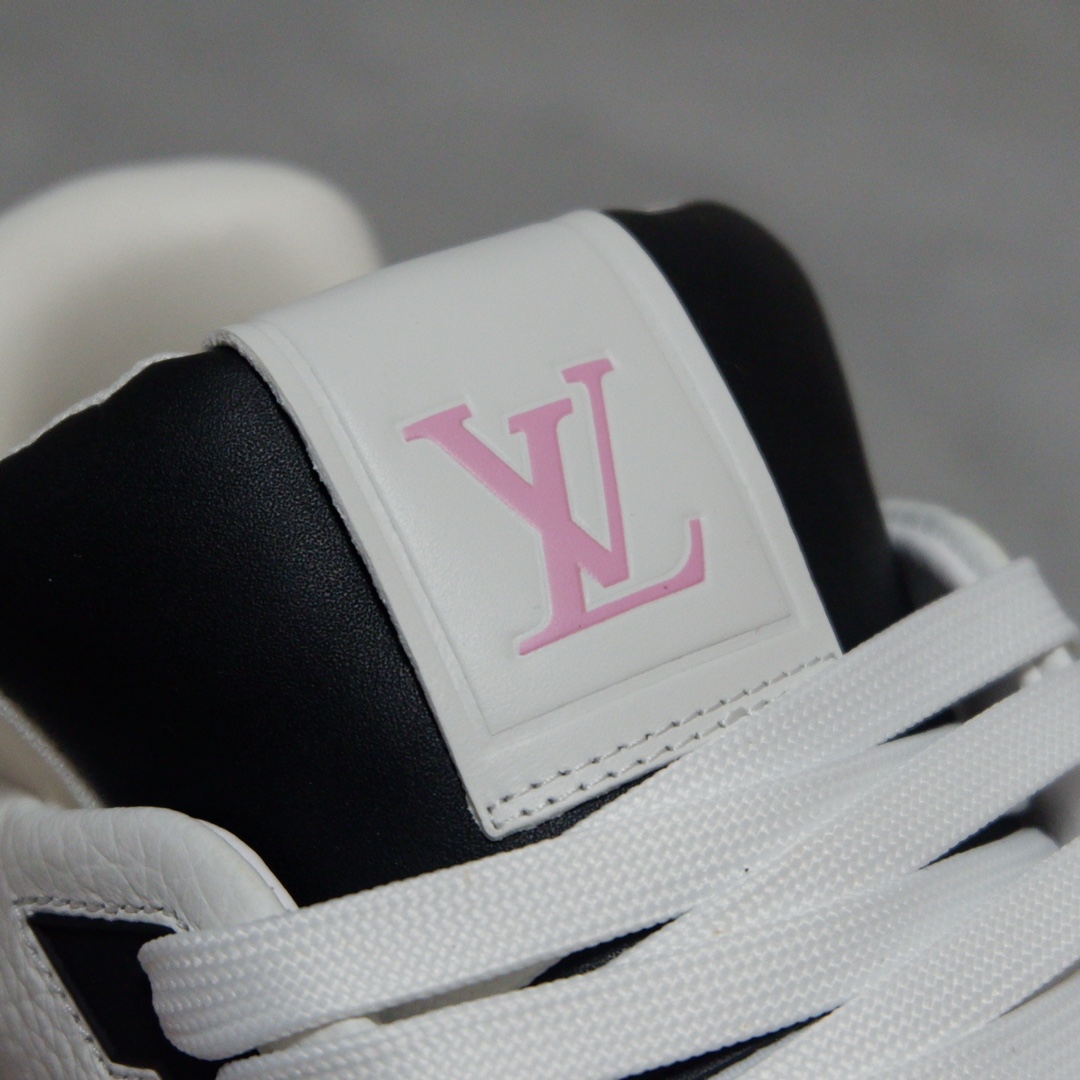 LOUIS VUITTON TRAINERS