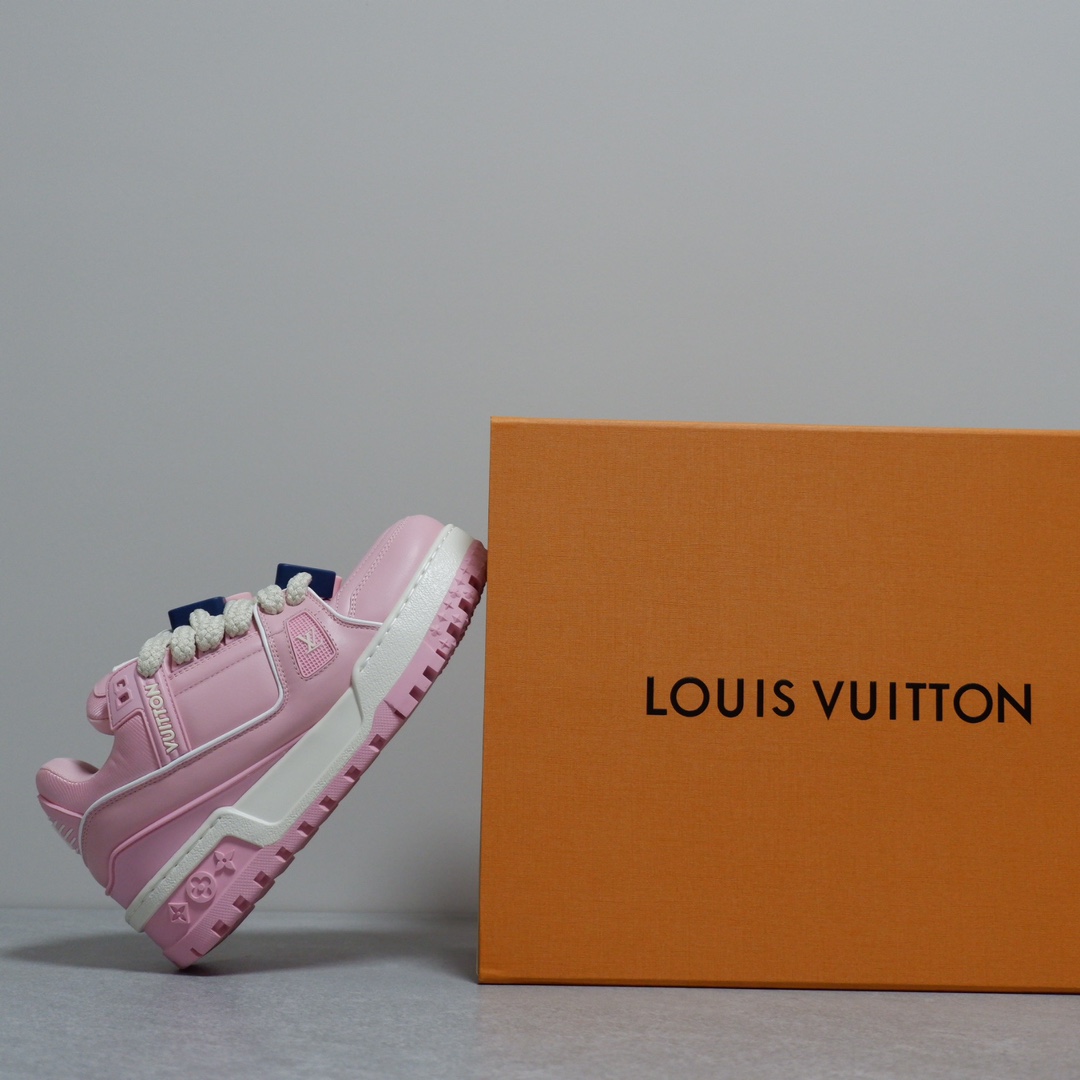 LOUIS VUITTON TRAINERS