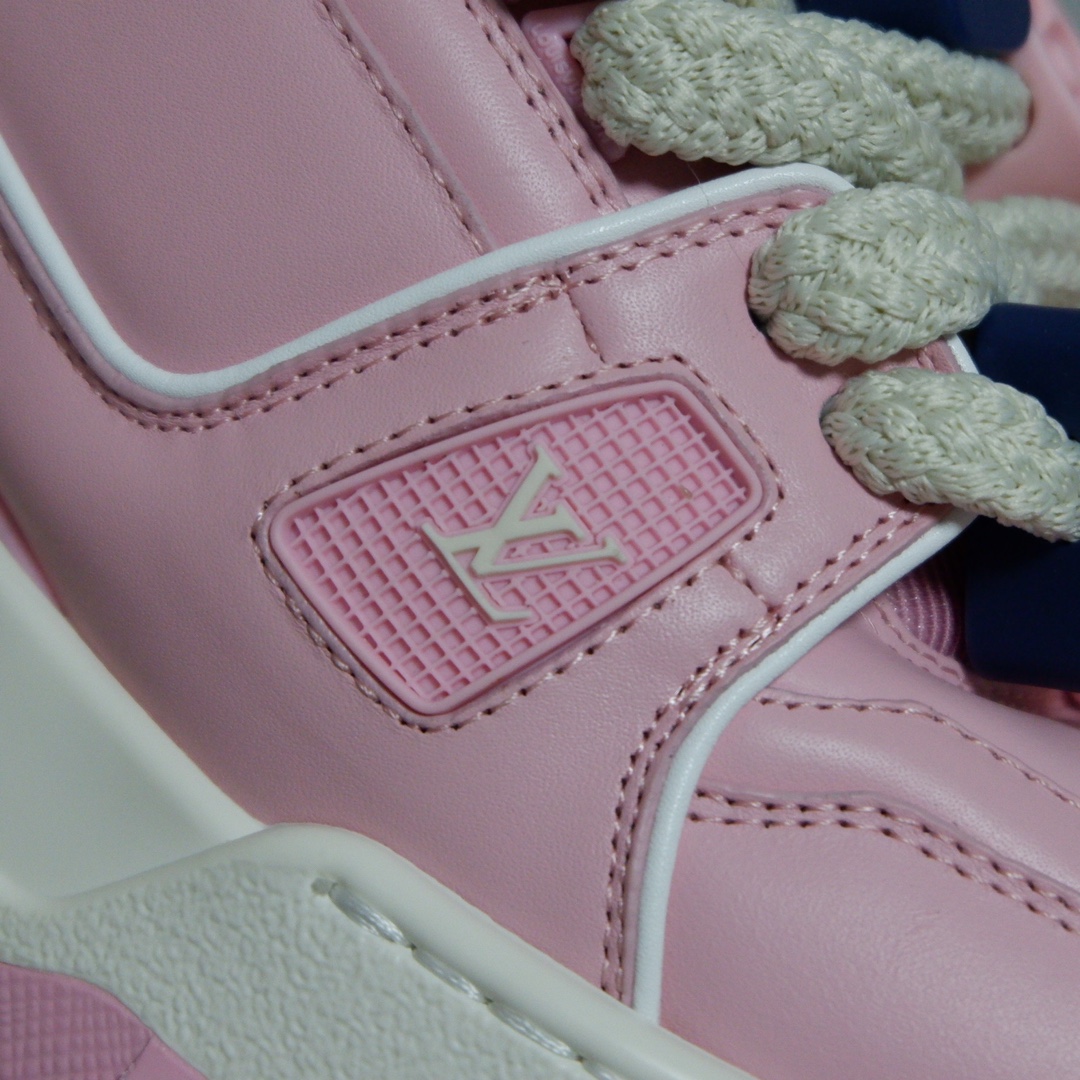 LOUIS VUITTON TRAINERS