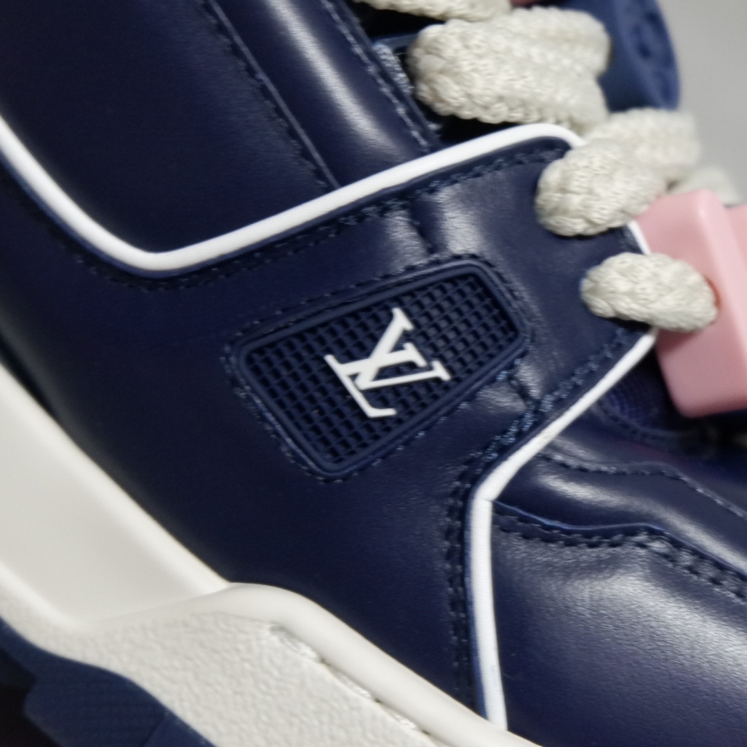 LOUIS VUITTON TRAINERS