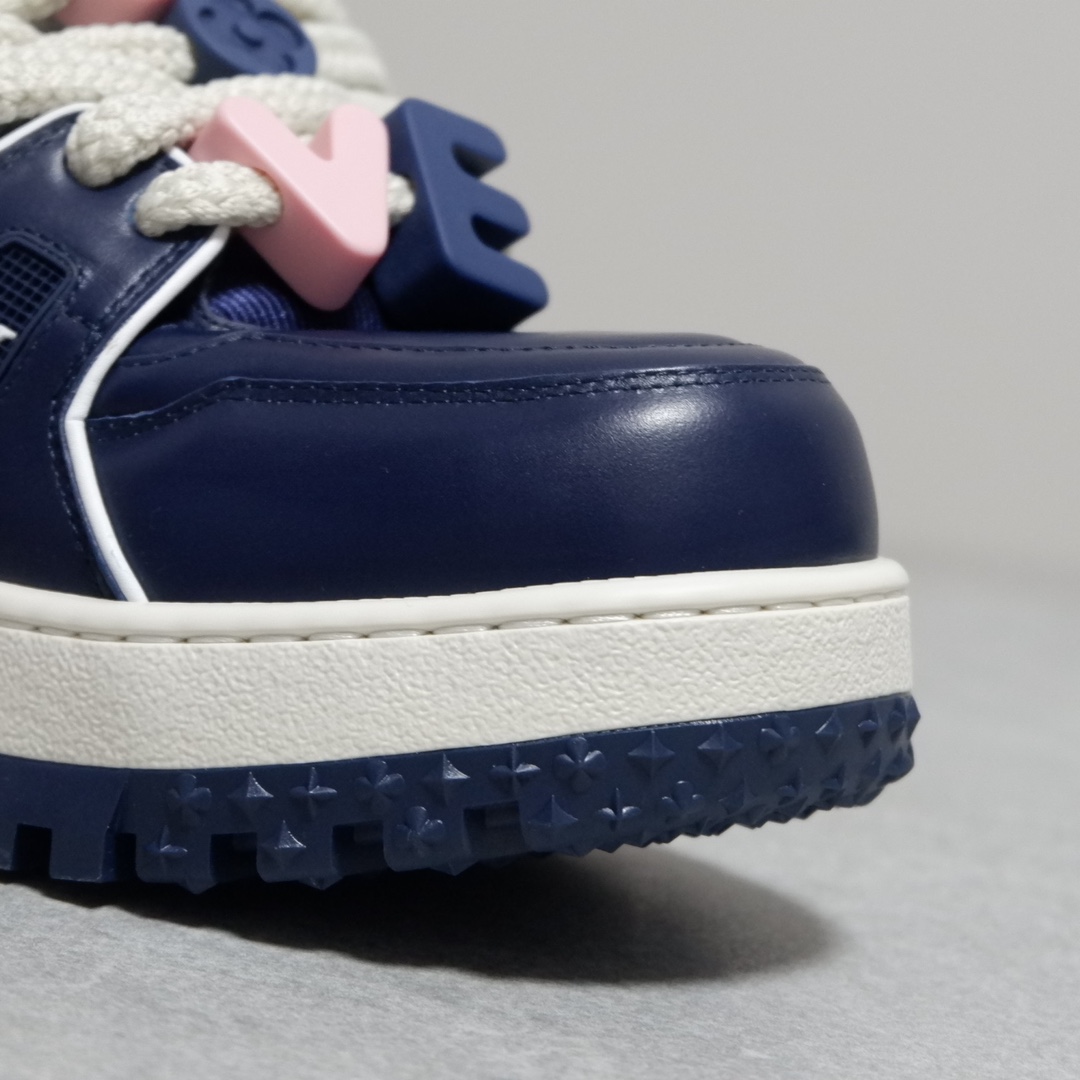 LOUIS VUITTON TRAINERS