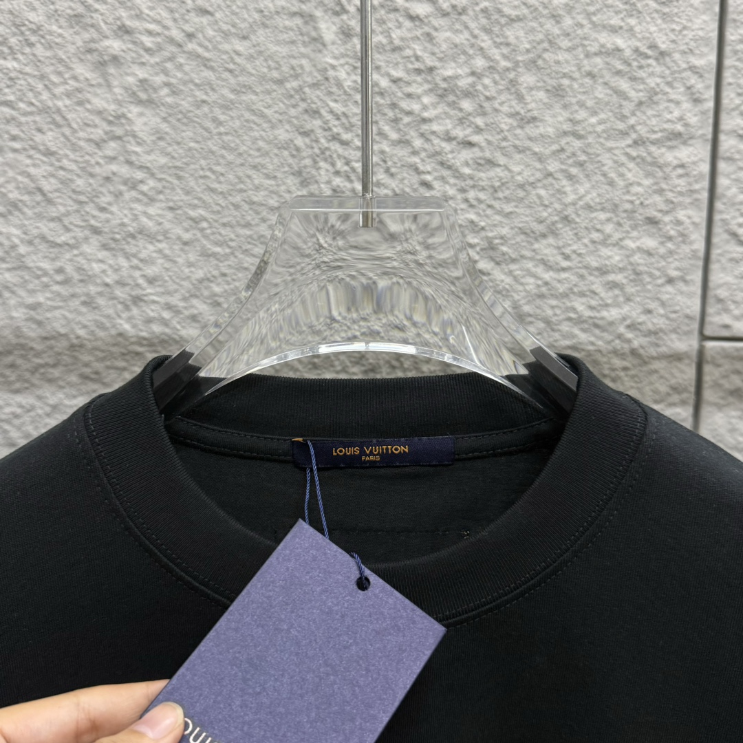 LV T-SHIRT