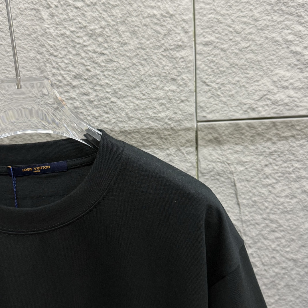 LV T-SHIRT