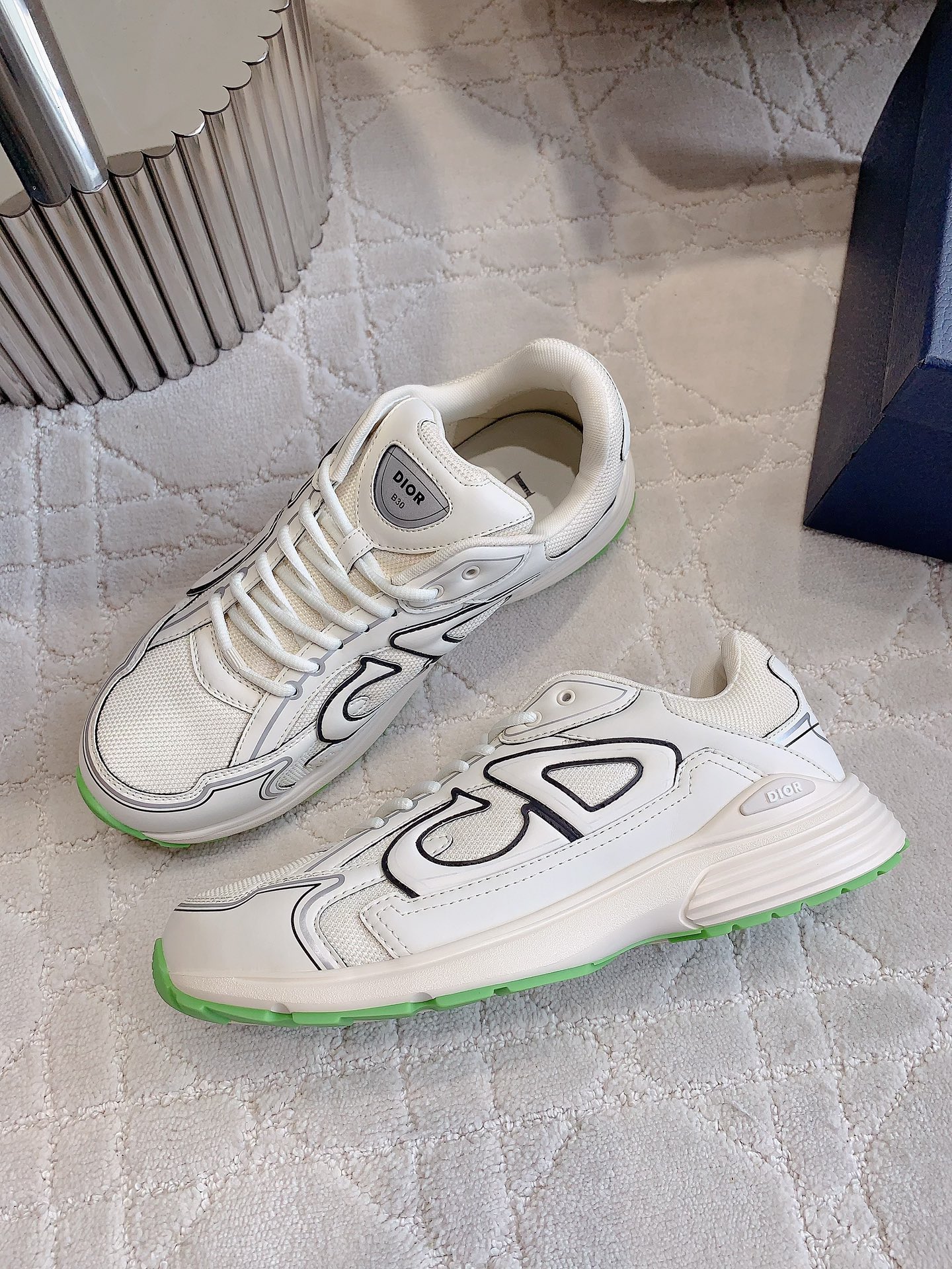 Dior B30