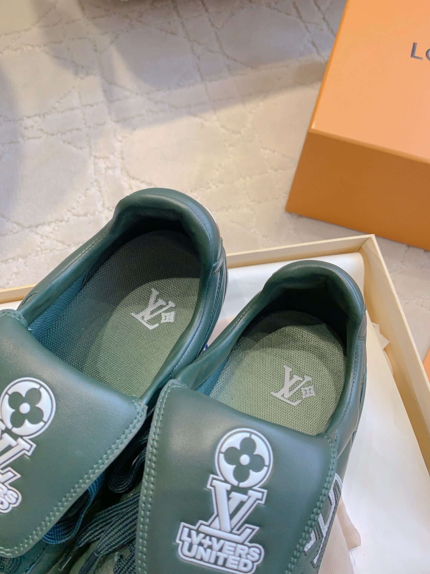 LV