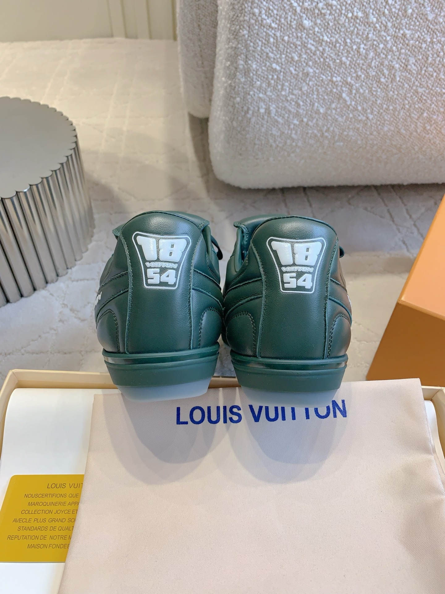 LV